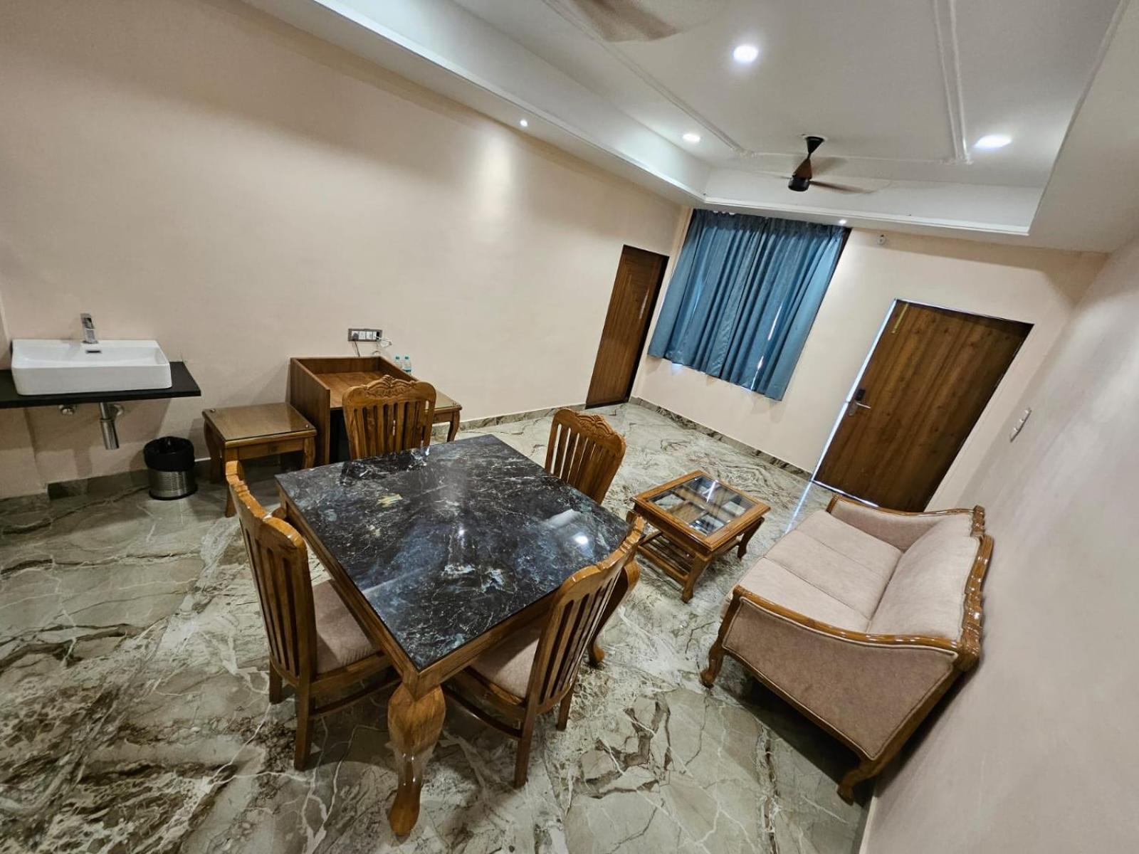 The Mewar Palace And Resort Shivpurī Buitenkant foto