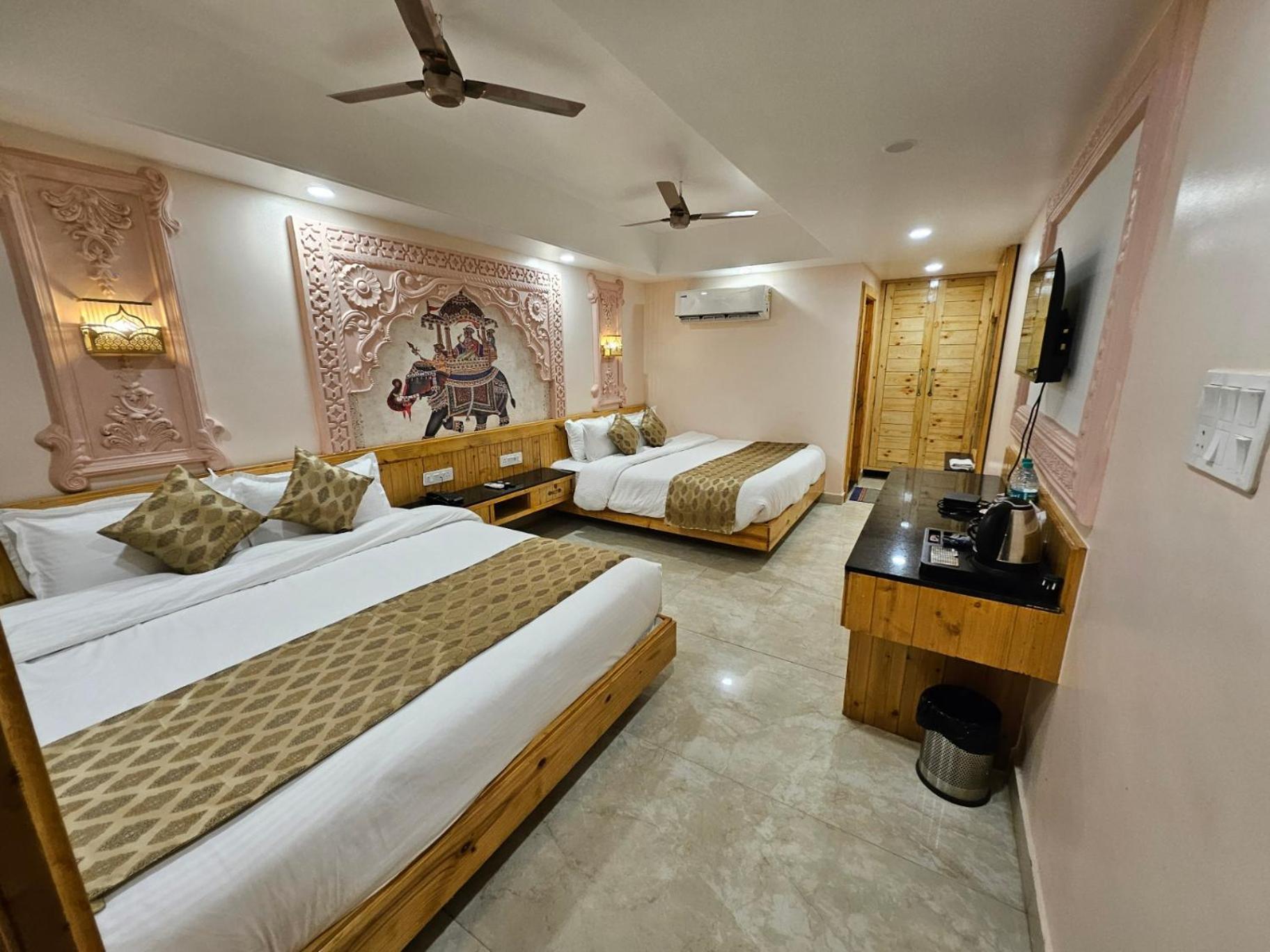 The Mewar Palace And Resort Shivpurī Buitenkant foto