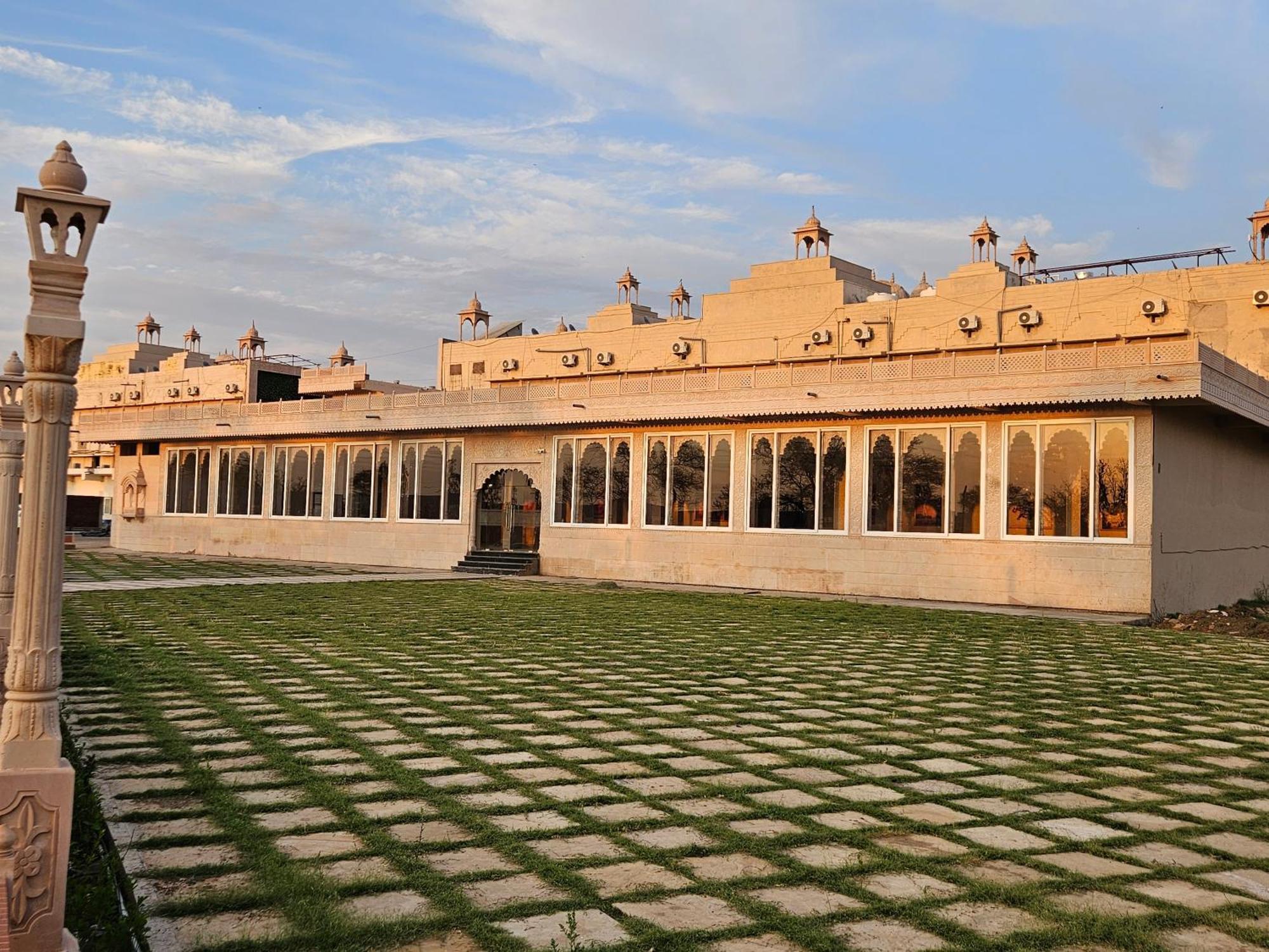 The Mewar Palace And Resort Shivpurī Buitenkant foto